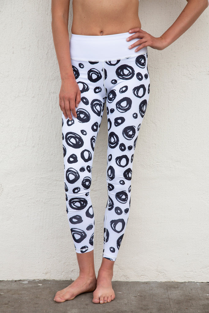 Citta Yoga NYC - Circle of Love Collection - High-Waisted Leggings - White